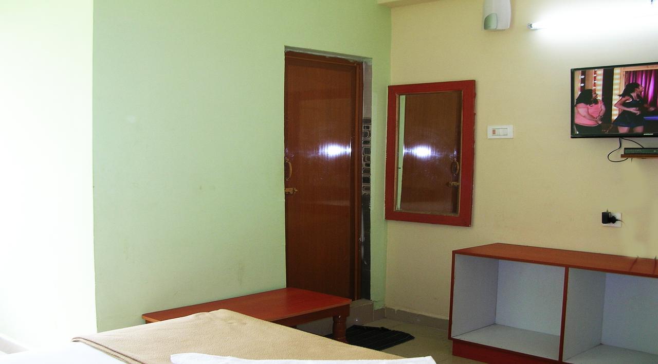 Ssb Residency Ξενοδοχείο Τιρουπάτι Εξωτερικό φωτογραφία